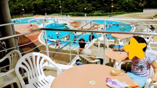 プール用スマホ防水ケースおすすめは？首掛け・サコッシュ・ウエストポーチ比較